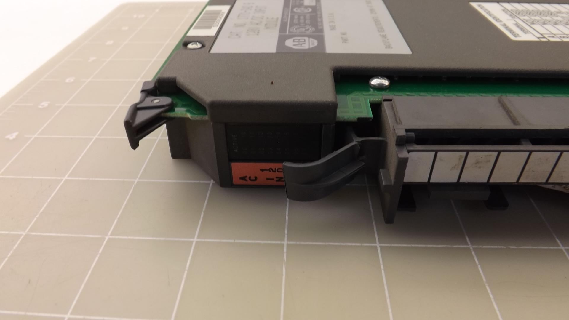 Allen Bradley 1771-IAD B Digital Input Module T25268 | eBay